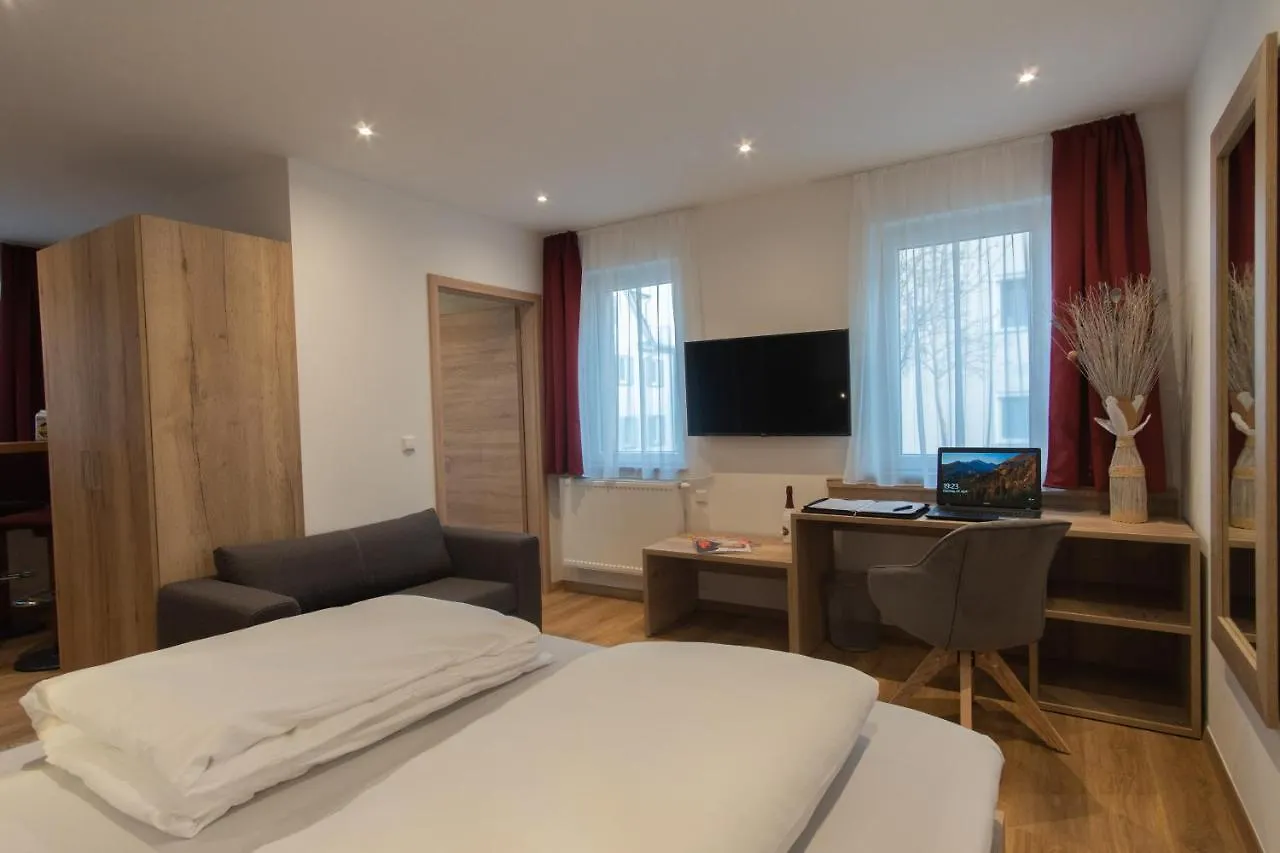 M-A-S-Hotel Stuttgart 3*,